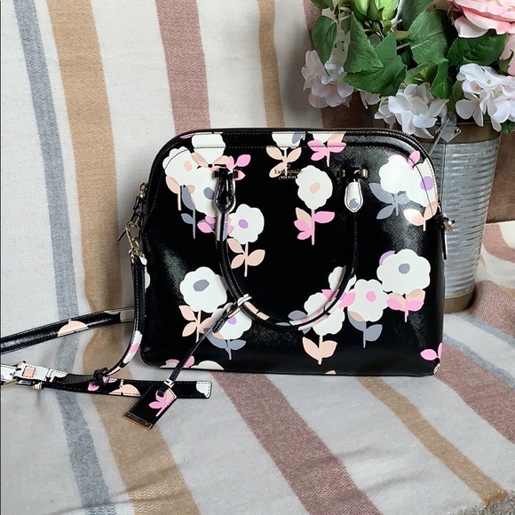 kate spade Handbags - Kate Spade floral print crossbody purse 💋